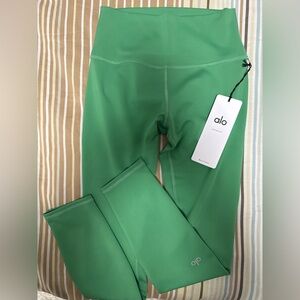 ALO Yoga  7/8 High-Waist Airlift Leggings